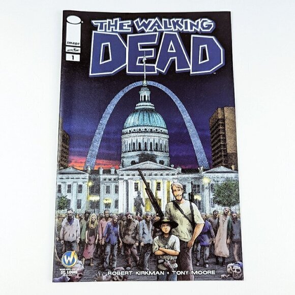 The Walking Dead Wizard World Comic Book - 2015 St. Louis Edition #1 - Picture 1 of 9